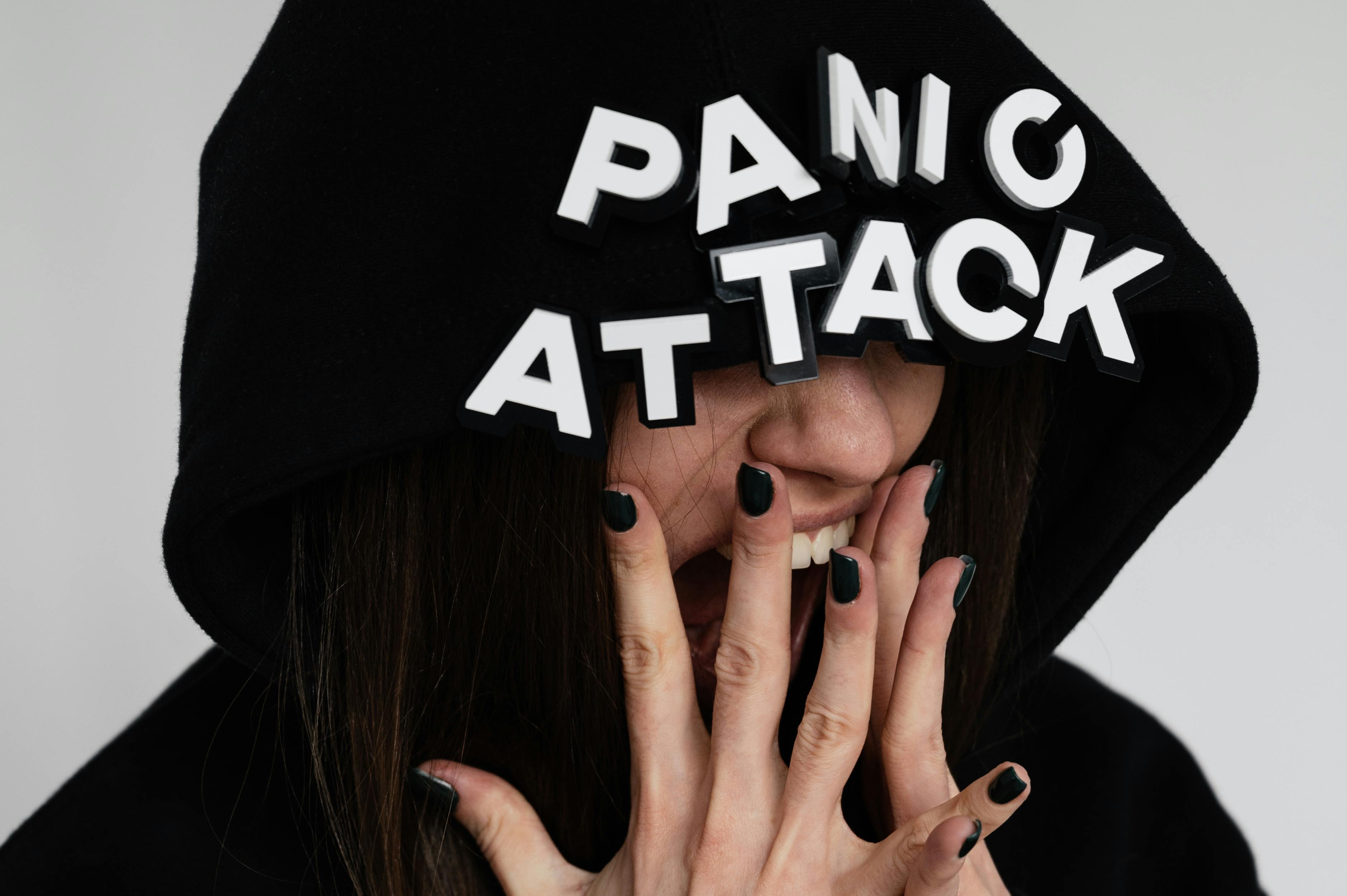 Signs of a Panic Attack: What to Know and Do